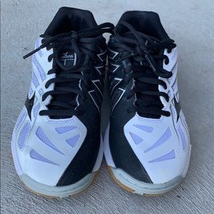 Mizuno Wave Hurricane volleyball shoe